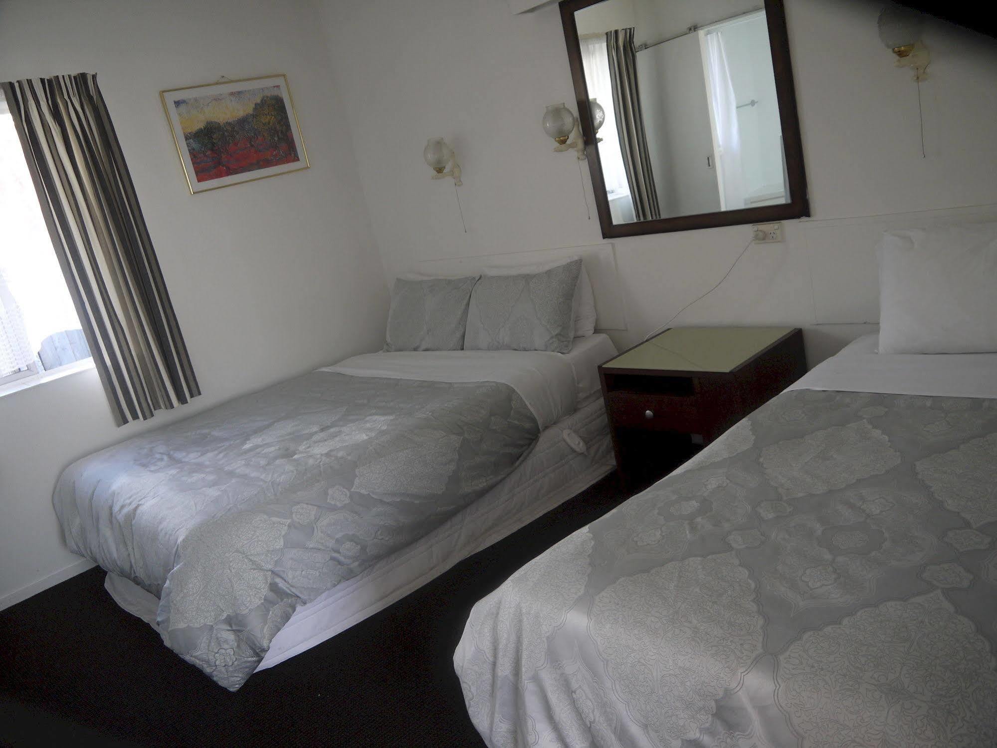 Achilles Motel Christchurch Extérieur photo