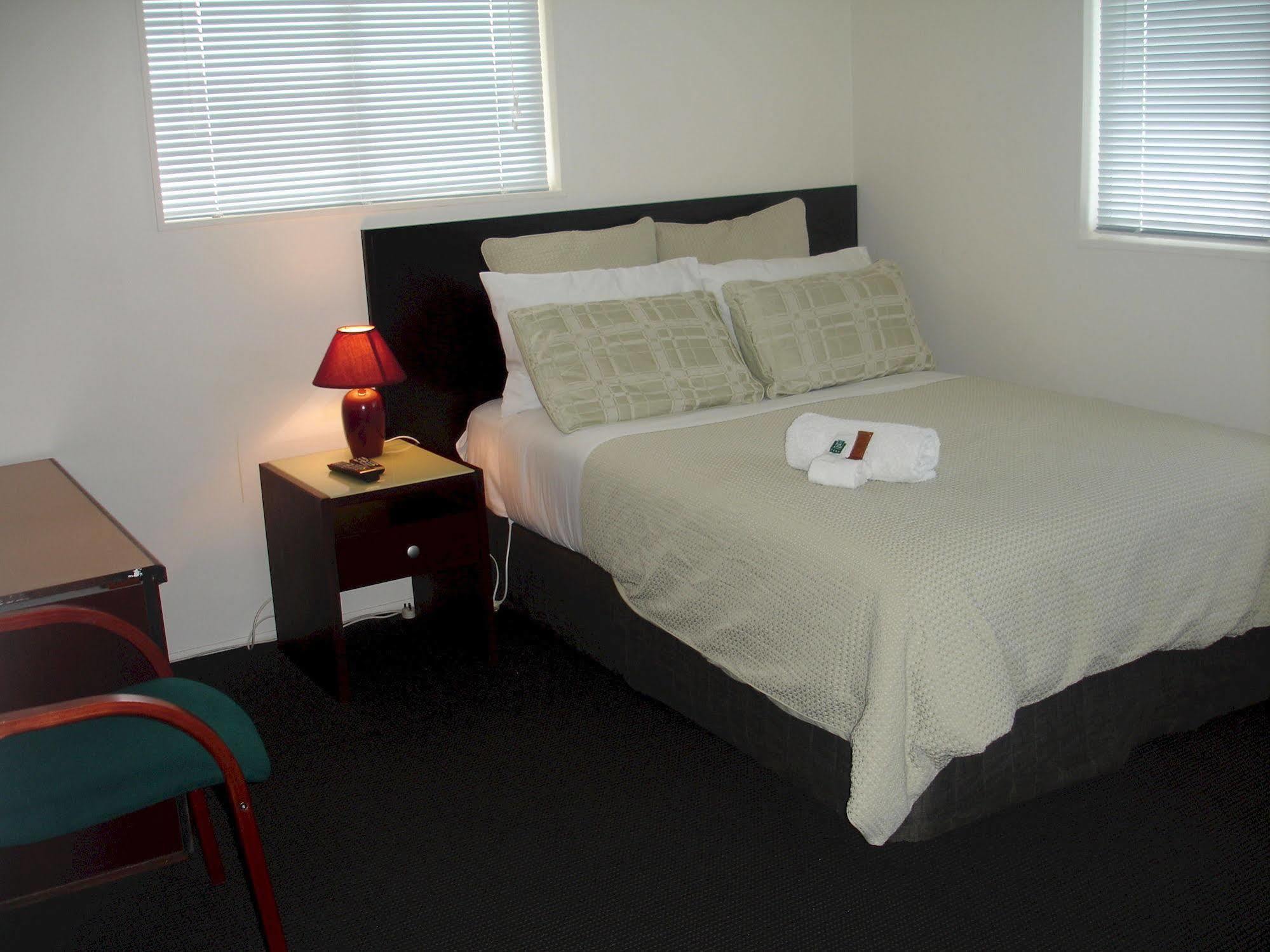 Achilles Motel Christchurch Extérieur photo