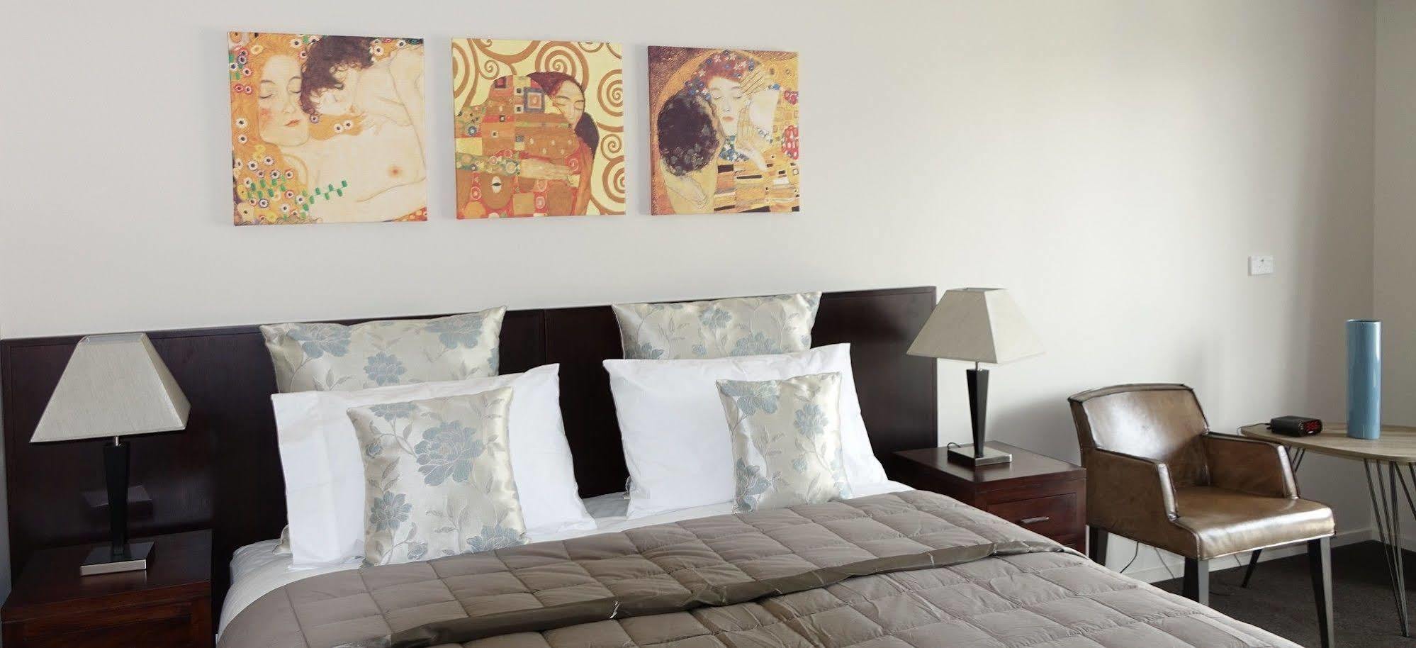 Achilles Motel Christchurch Extérieur photo